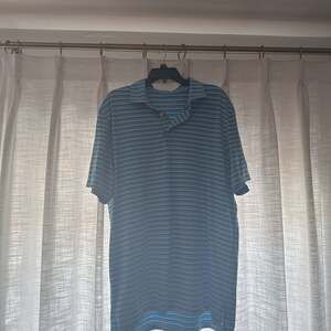 Southern Tide Men's Micro-Stripe Driver Performance Polo Shirt / Offsh - ,